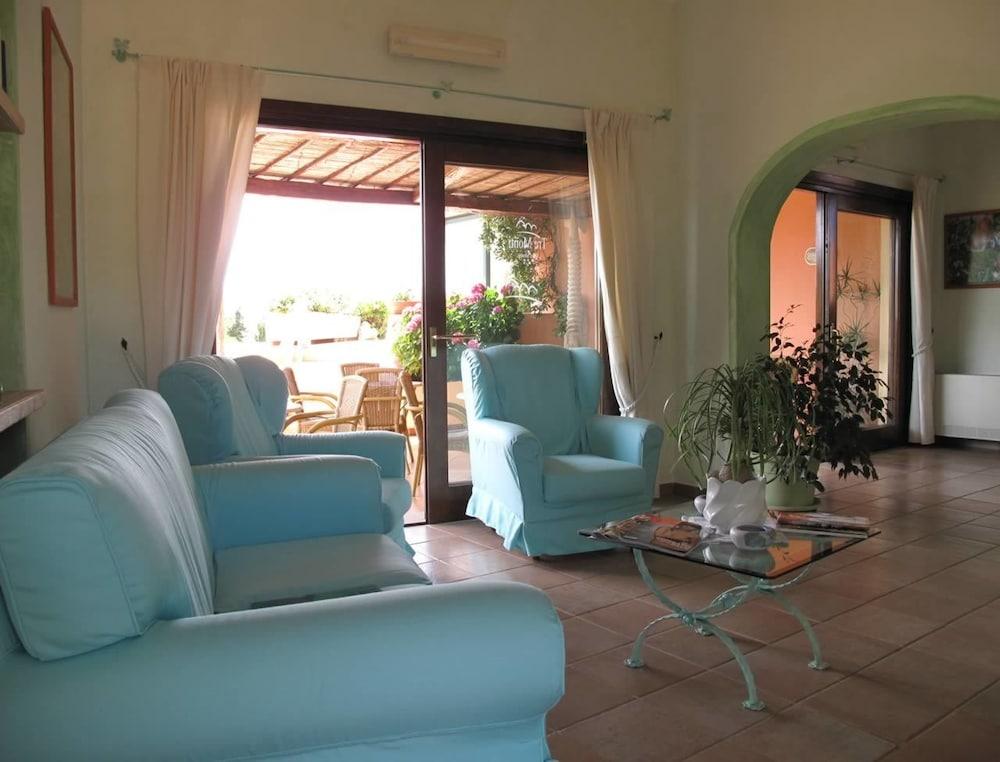 Godo Beach Hotel Baja Sardinia Eksteriør bilde
