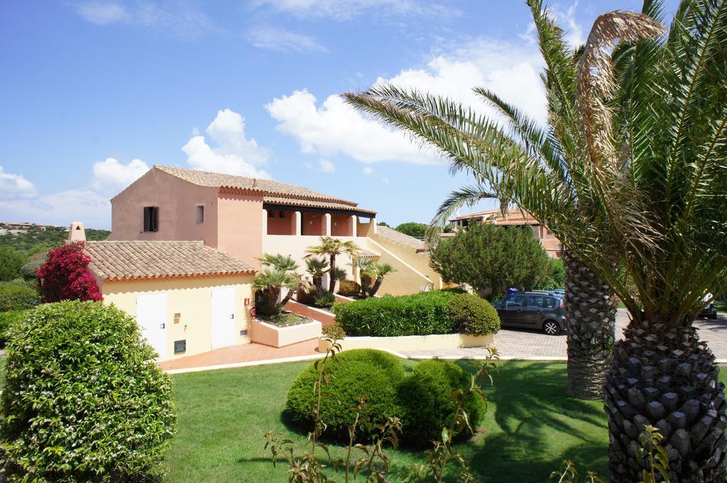 Godo Beach Hotel Baja Sardinia Eksteriør bilde